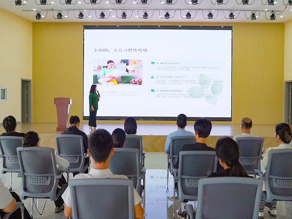 梅州周边全封闭寄宿学校联系电话与择校指南